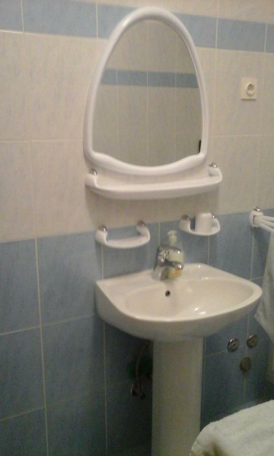 Apartmani Bozic-Omišalj Exterior foto